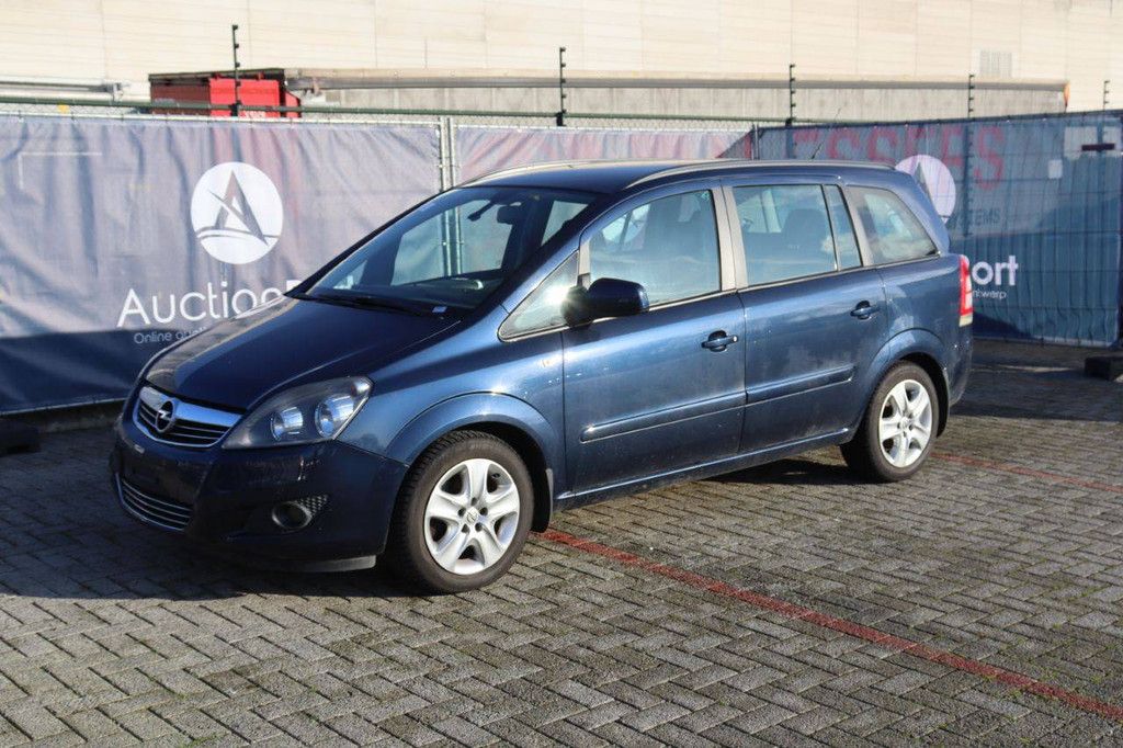 Passenger car Opel Zafira ecoFLEX Diesel 110 hp 2012 (Margin)