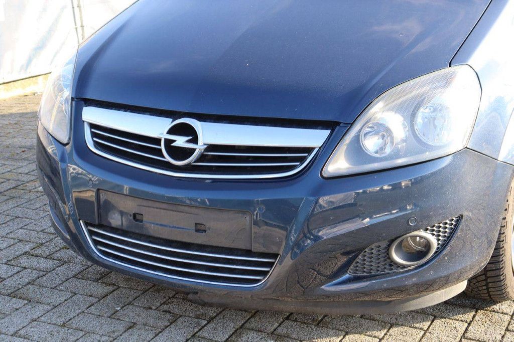 Passenger car Opel Zafira ecoFLEX Diesel 110 hp 2012 (Margin)