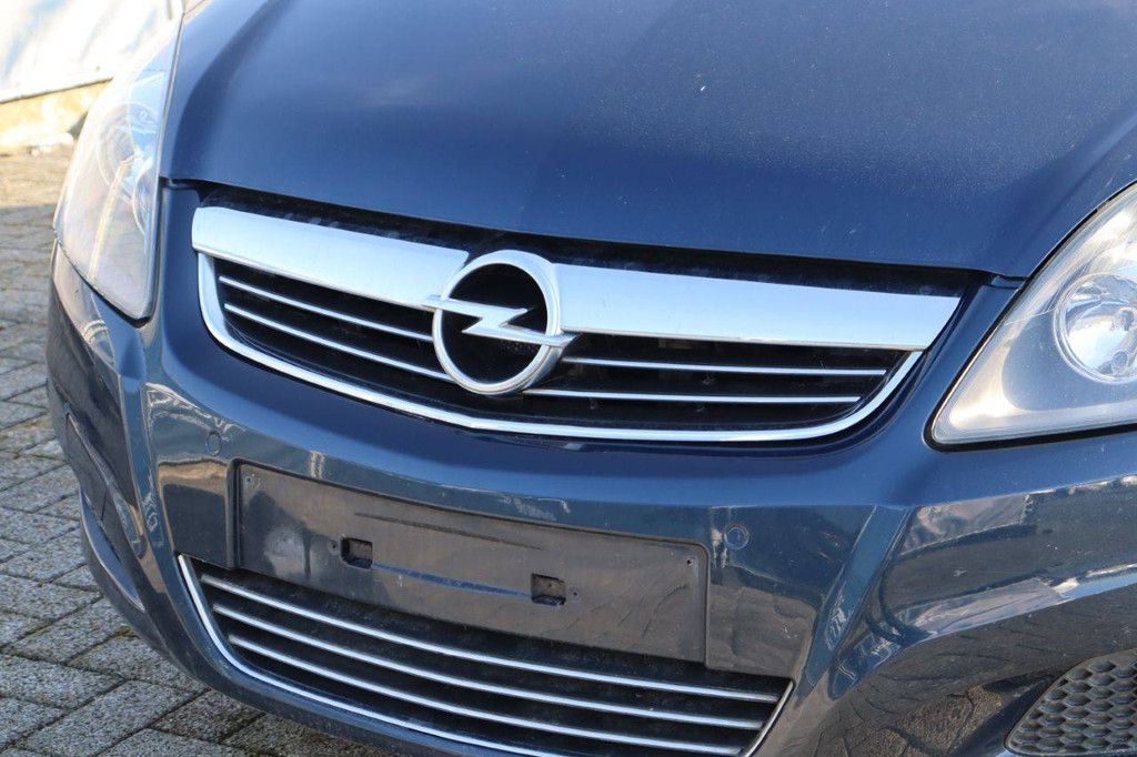 Passenger car Opel Zafira ecoFLEX Diesel 110 hp 2012 (Margin)