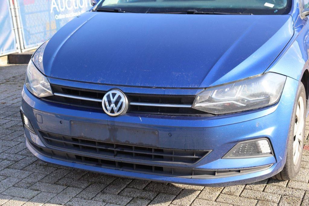 Passenger car Volkswagen Polo Petrol 80 hp 2019 (Margin)