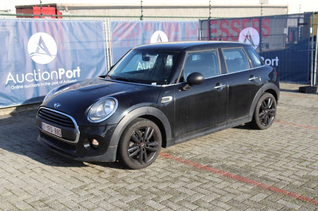 Pkw MINI F55 Benzin 75 PS 2016 (Marge)