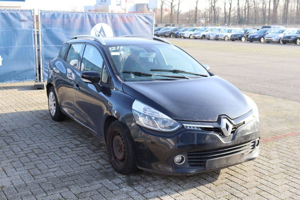 Passenger car Renault Clio dCi Diesel 90 hp 2014 (Margin)