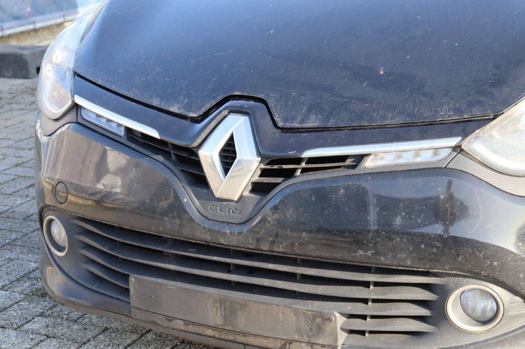 Passenger car Renault Clio dCi Diesel 90 hp 2014 (Margin)