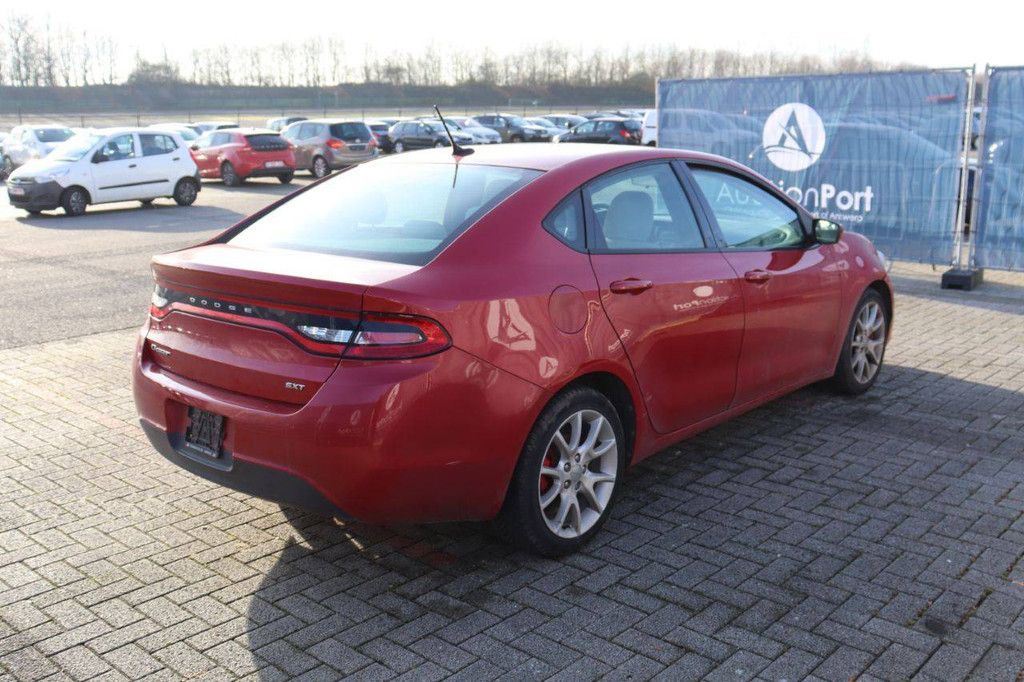 Pkw Dodge Dart SXT Benzin 162 PS 2012 (Margin)