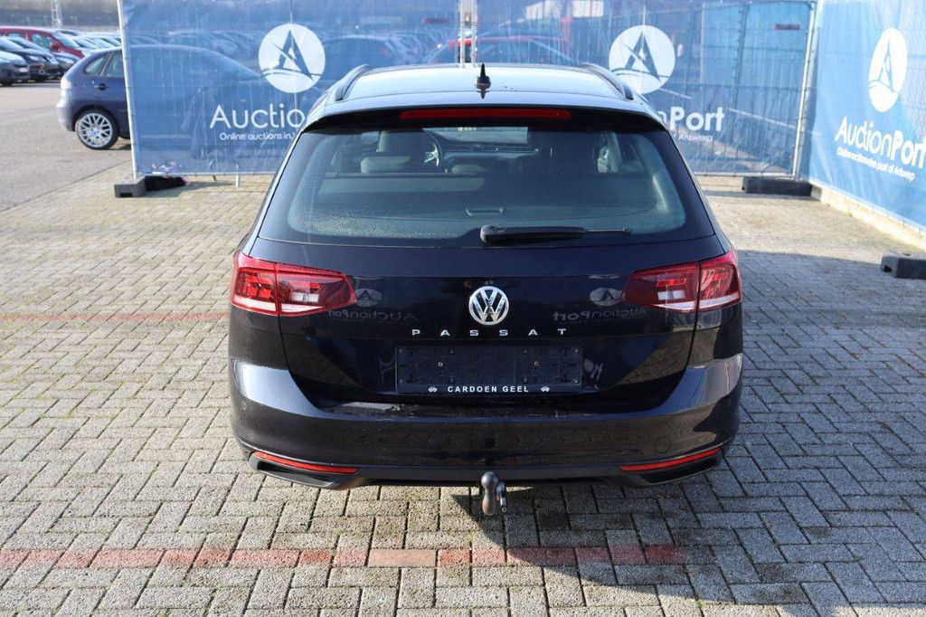 Pkw Volkswagen Passat Benzin 150 PS 2020 (Marge)