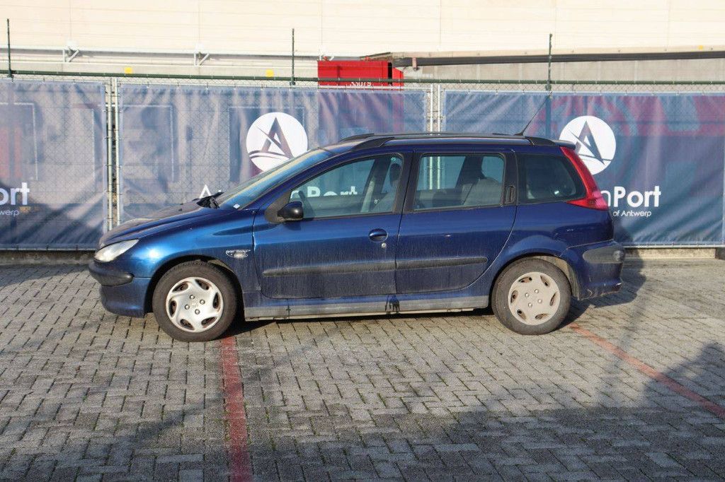 Pkw Peugeot 206 SW Diesel 69 PS 2003 (Margin)
