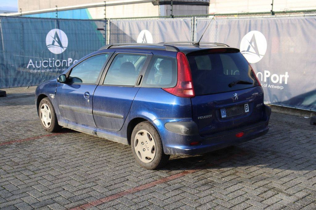 Pkw Peugeot 206 SW Diesel 69 PS 2003 (Margin)