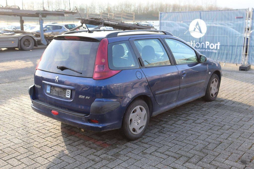 Pkw Peugeot 206 SW Diesel 69 PS 2003 (Margin)