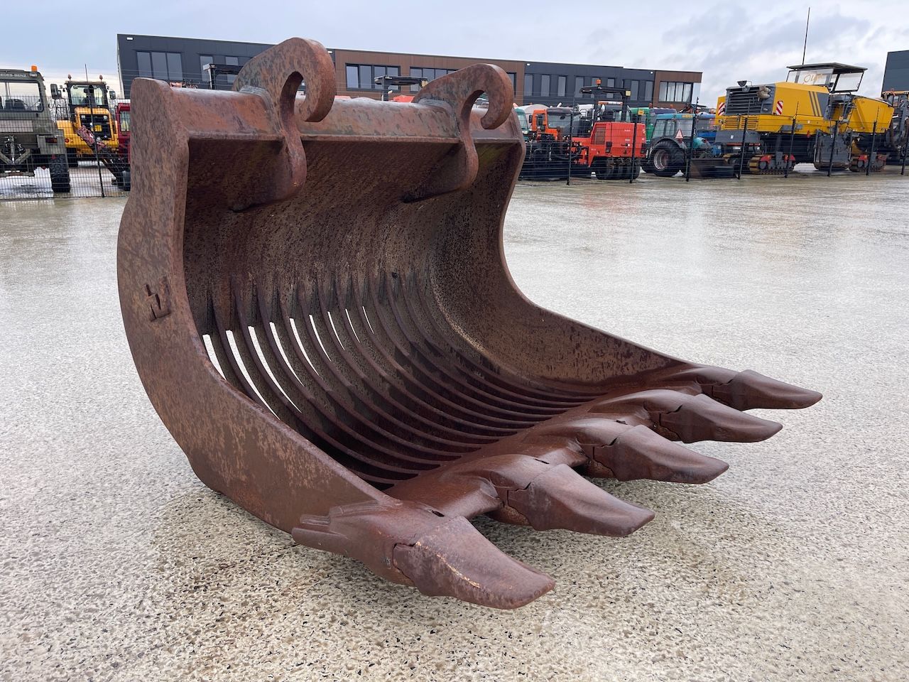 Verachtert puinbak CW45