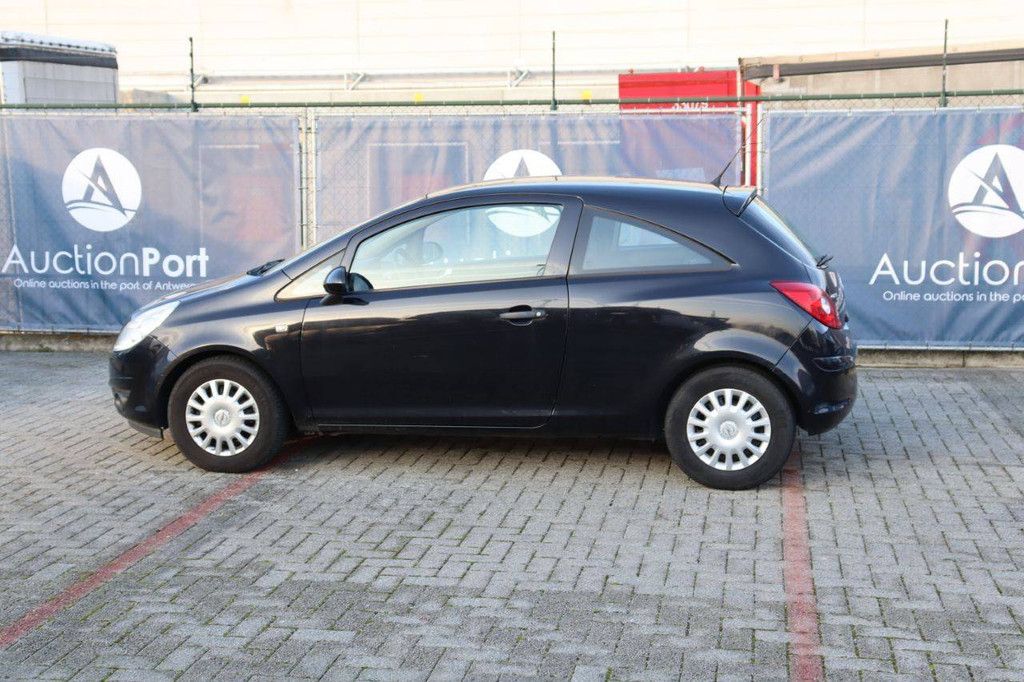 Pkw Opel Corsa Benzin 60 PS 2009 (Margin)