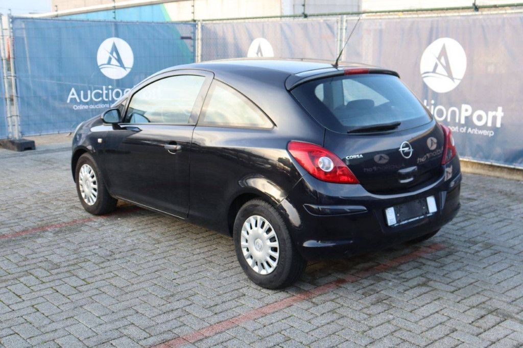 Pkw Opel Corsa Benzin 60 PS 2009 (Margin)