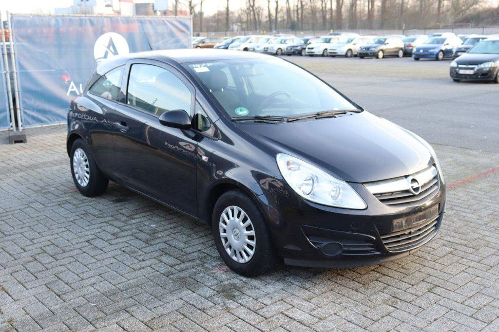 Pkw Opel Corsa Benzin 60 PS 2009 (Margin)