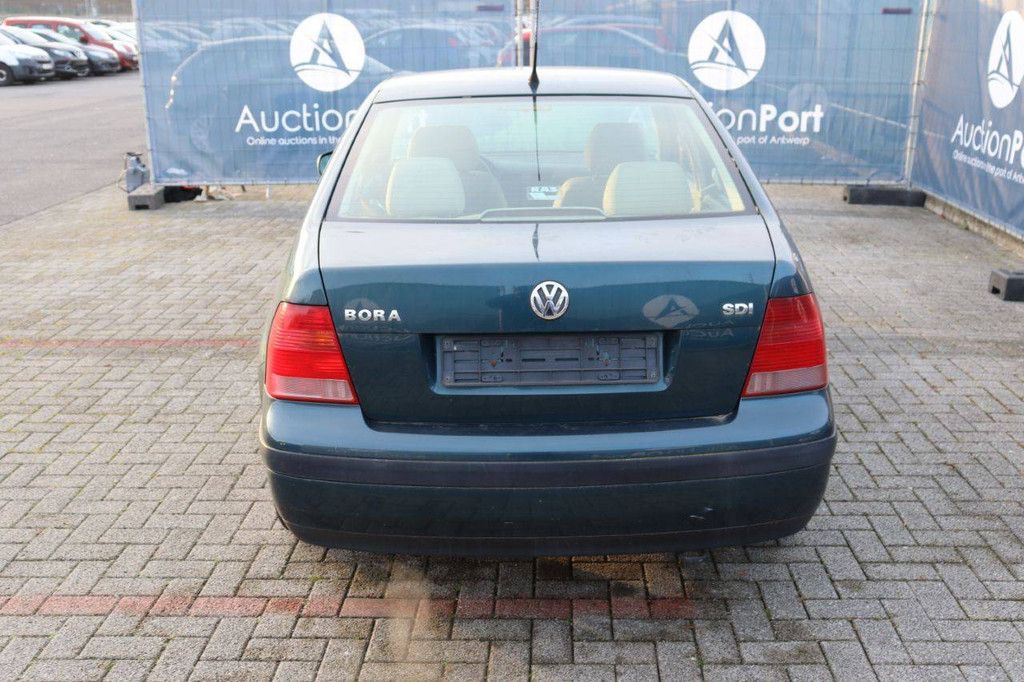Personenauto Volkswagen Bora SDI Diesel 68pk 2005 (Marge)