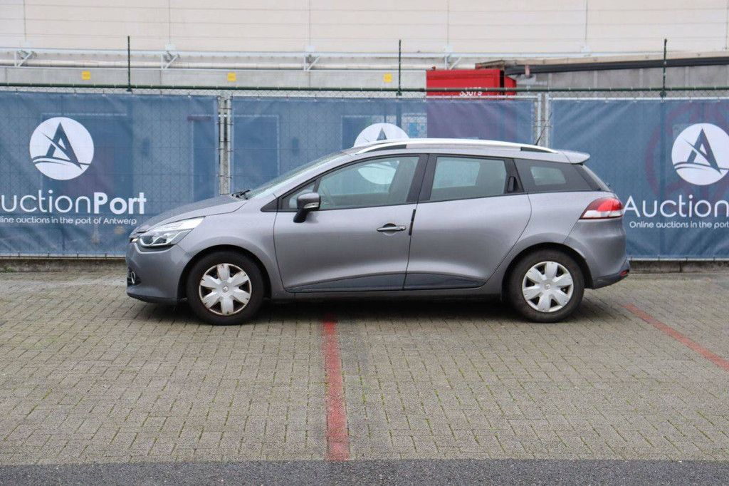 Passenger car Renault Clio Petrol 74 hp 2013 (Margin)