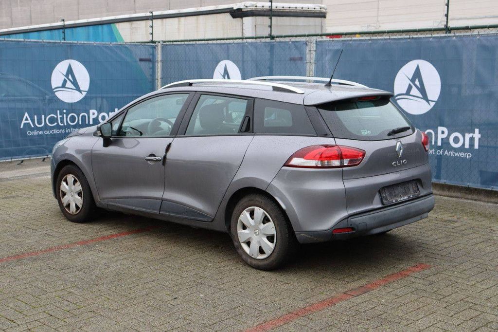 Passenger car Renault Clio Petrol 74 hp 2013 (Margin)