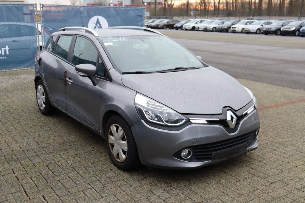 Passenger car Renault Clio Petrol 74 hp 2013 (Margin)