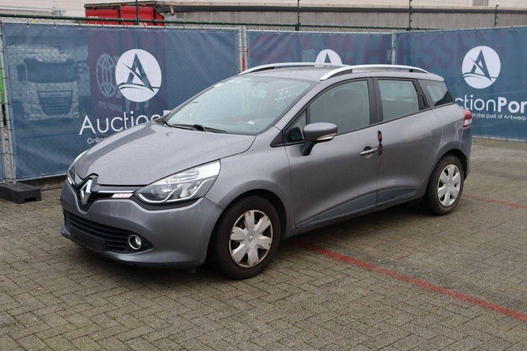 Passenger car Renault Clio Petrol 74 hp 2013 (Margin)