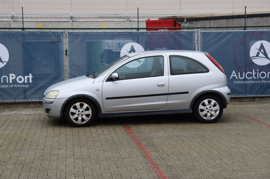 Passenger car Opel Corsa Diesel 70 hp 2004 (Margin)
