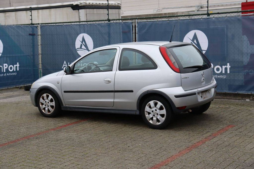 Passenger car Opel Corsa Diesel 70 hp 2004 (Margin)