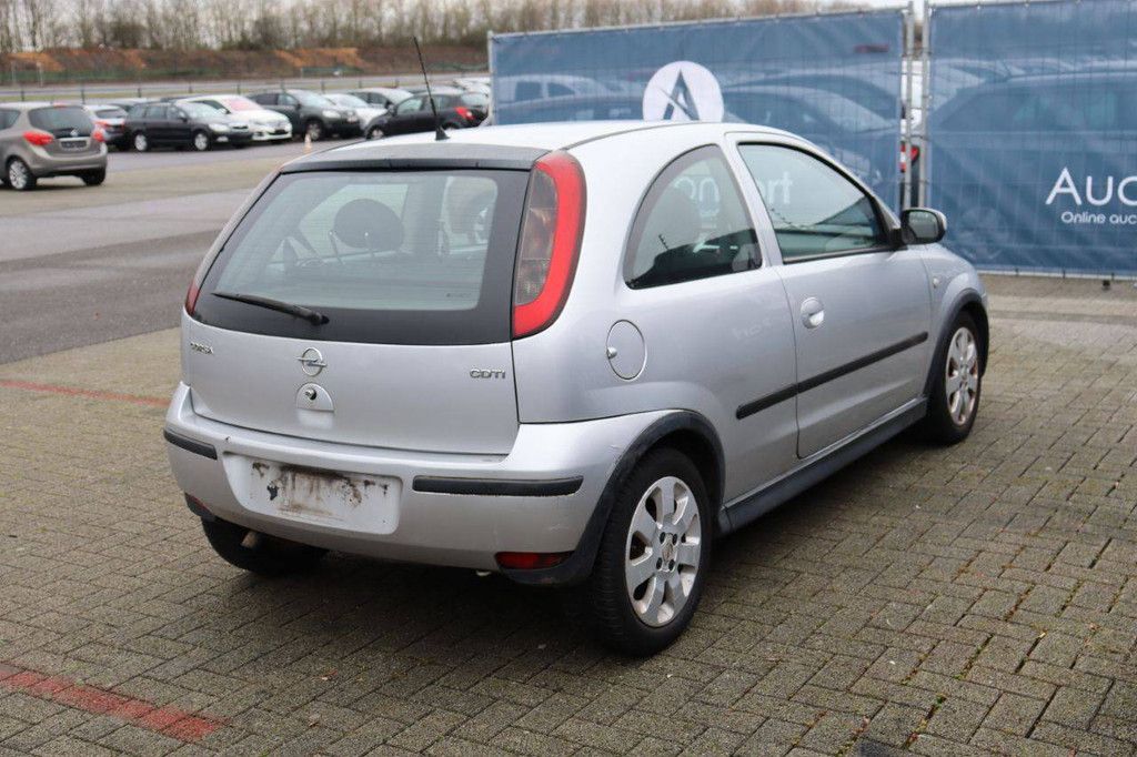Passenger car Opel Corsa Diesel 70 hp 2004 (Margin)