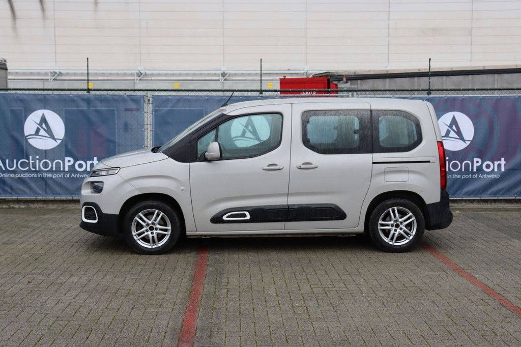 Passenger car Citroën Berlingo Petrol 110 hp 2020 (Margin)