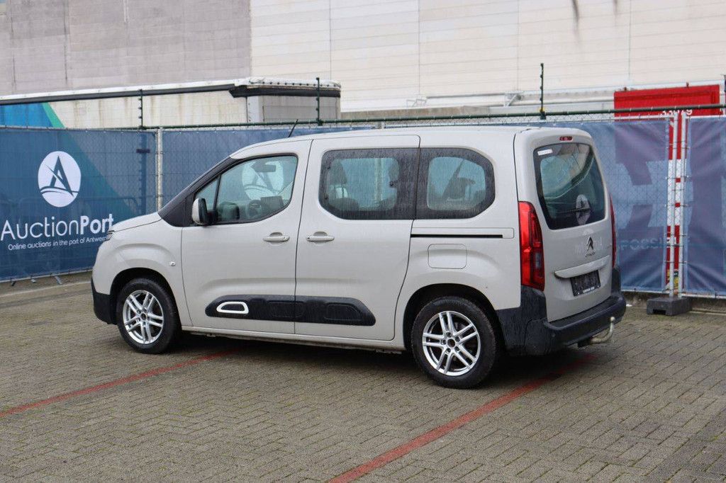 Passenger car Citroën Berlingo Petrol 110 hp 2020 (Margin)