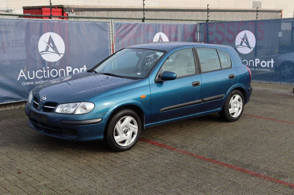 Pkw Nissan Almera Benzin 116 PS 2002 (Marge)