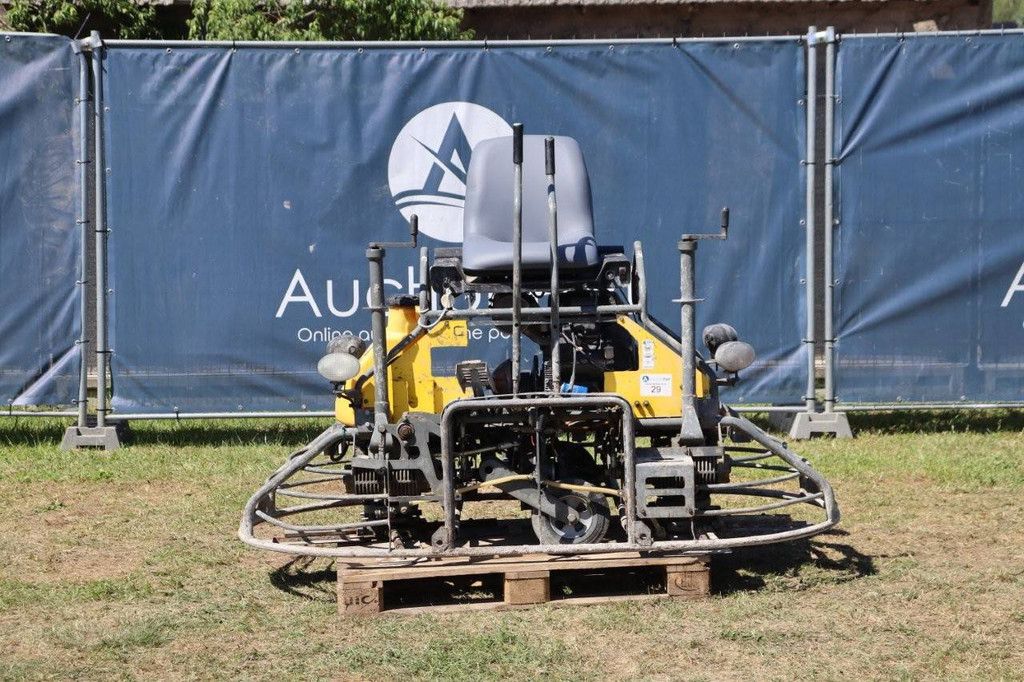 Schmetterlingsmaschine Wacker Neuson crt 36 26a Benzin