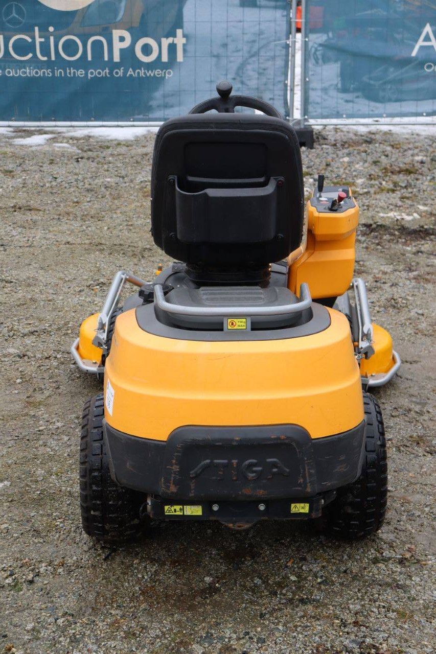 Zitmaaier Stiga P901PH Benzine 15.2kW 2021