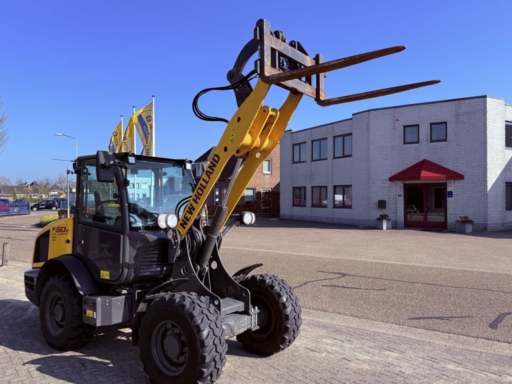 New Holland W50C Tool Carrier