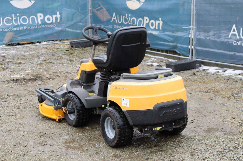 Stiga P901PH Benzin-Aufsitzmäher 15,2 kW 2021