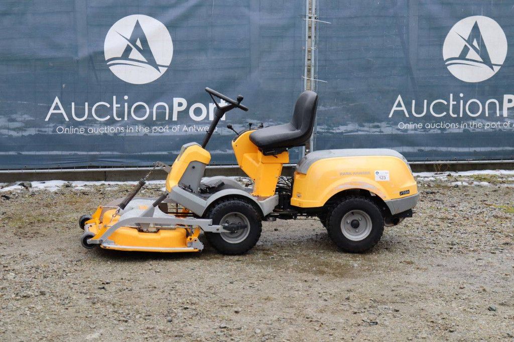 Stiga P901 Benzin-Aufsitzmäher 10kW 2015