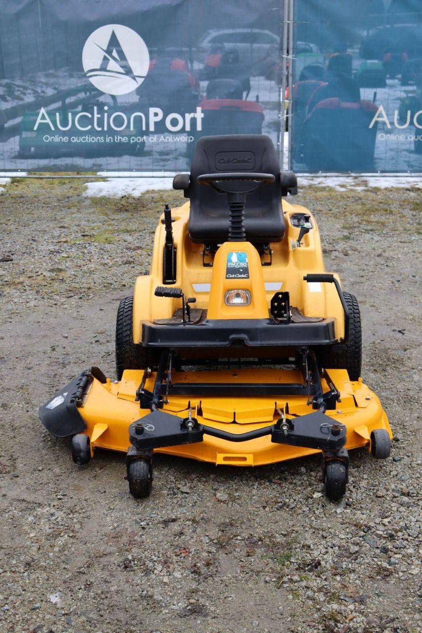 Cub Cadet FMZ-50 Benzin-Aufsitzmäher 16,4 kW 2016