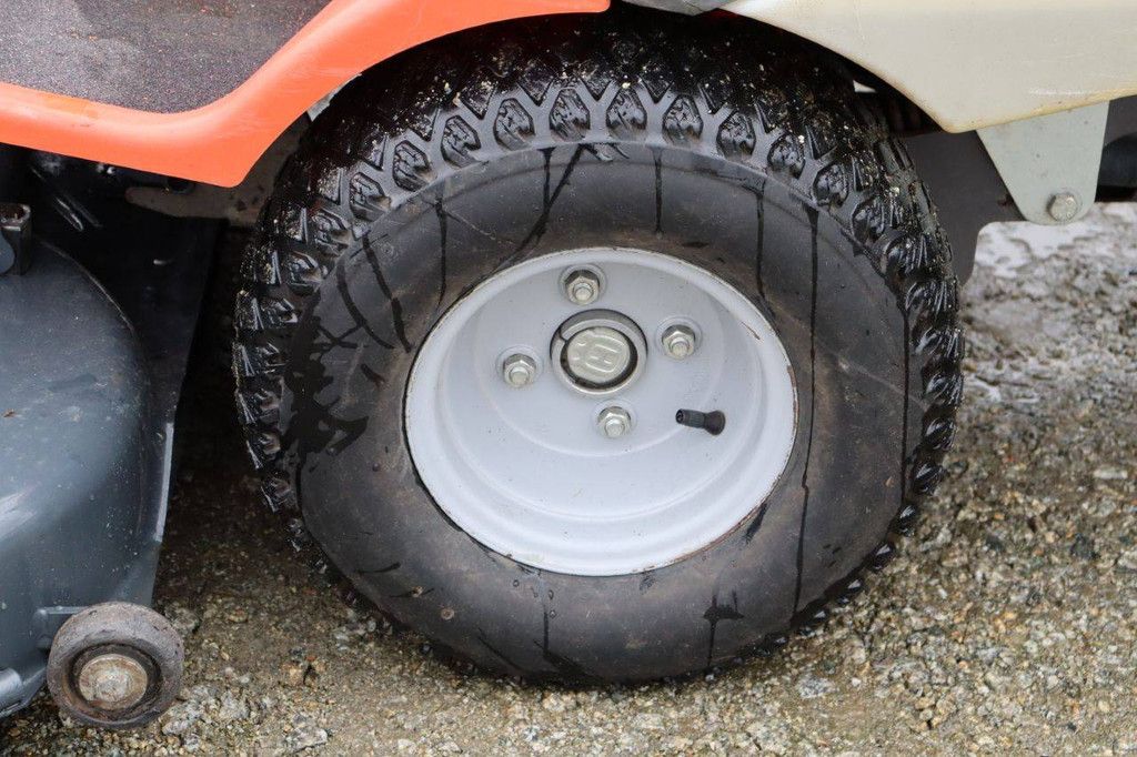 Husqvarna R 420TsX AWD Benzin 14kW 2020 Aufsitzmäher