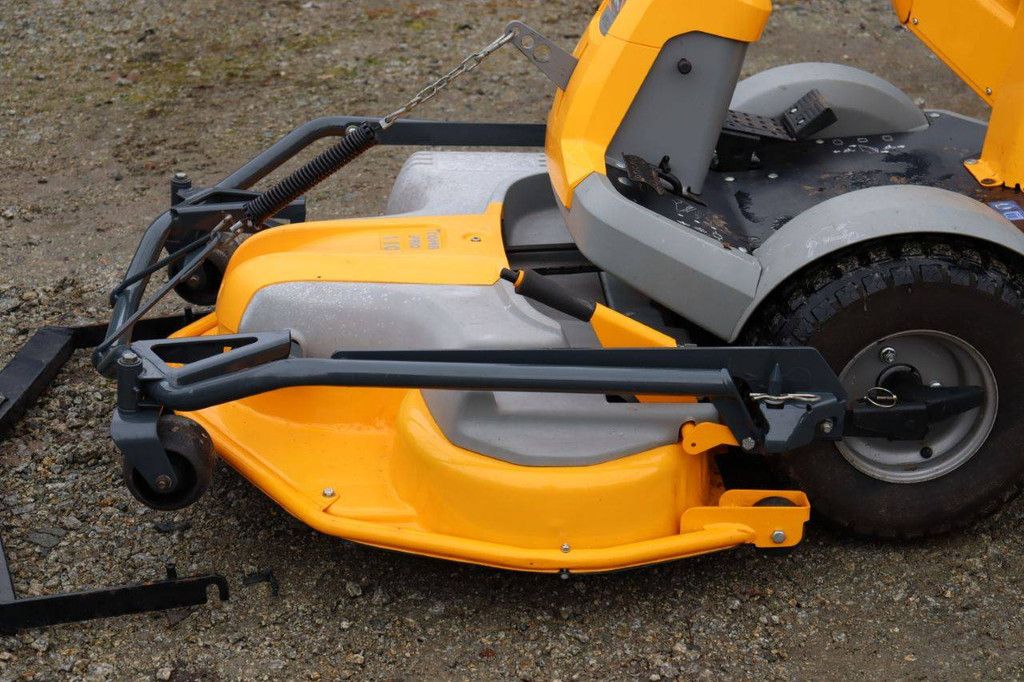 Stiga Park Pro 21 4WD Benzin-Aufsitzmäher 14,7 kW 2017