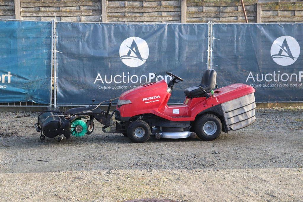 Honda HF2417 Benzin-Aufsitzmäher