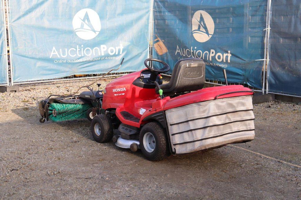 Honda HF2417 Benzin-Aufsitzmäher