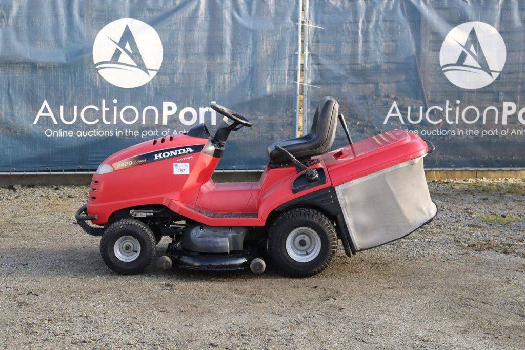 Honda HF2620HME Benzin-Aufsitzmäher 2006