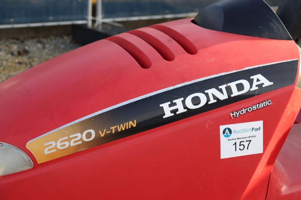 Honda HF2620HME Benzin-Aufsitzmäher 2006