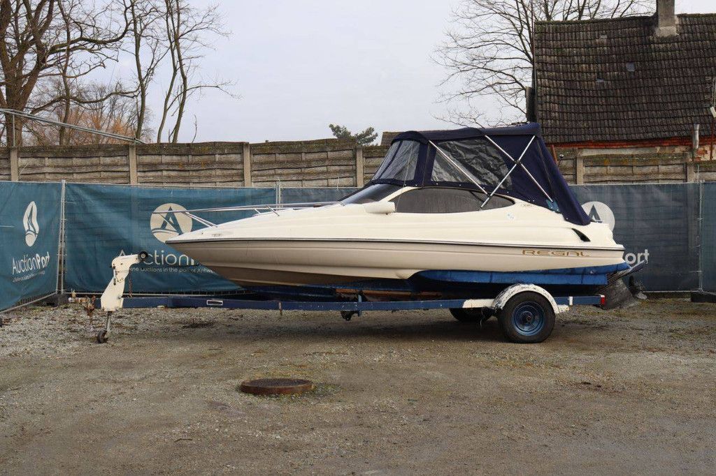 Speedboat Regal 1950LSC Petrol 190hp