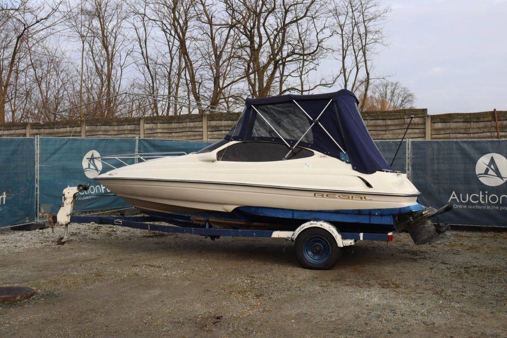 Speedboat Regal 1950LSC Petrol 190hp