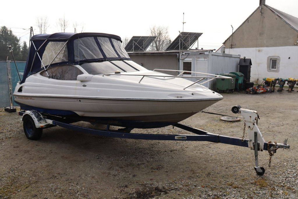 Speedboat Regal 1950LSC Petrol 190hp
