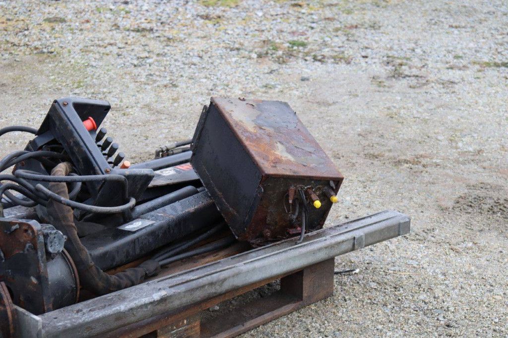 Loading crane Hiab 013T 998kg 5m