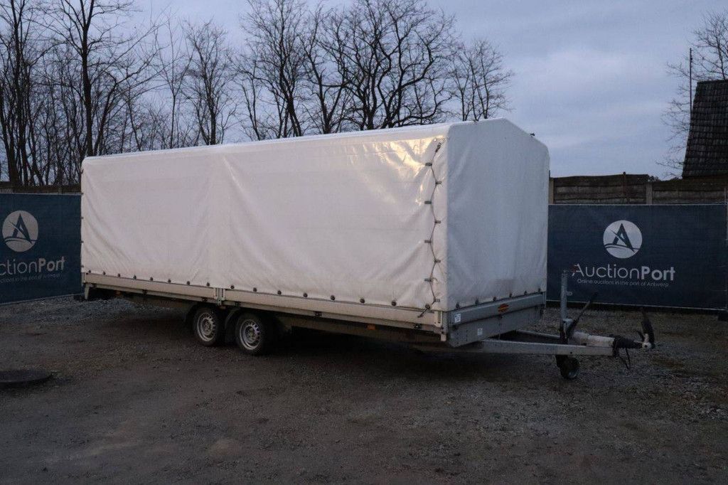 Covered trailer Böckmann CH3 2700kg 2021