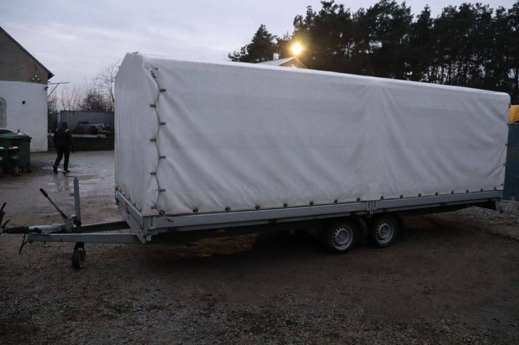 Covered trailer Böckmann CH3 2700kg 2021