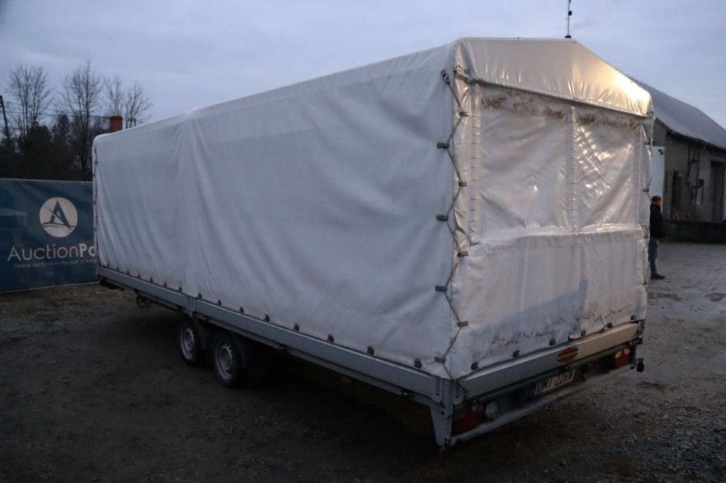 Covered trailer Böckmann CH3 2700kg 2021