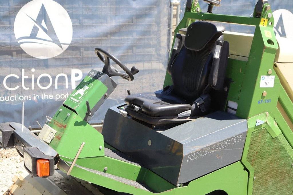 Amazon 67-161 Diesel-Aufsitzmäher 2015