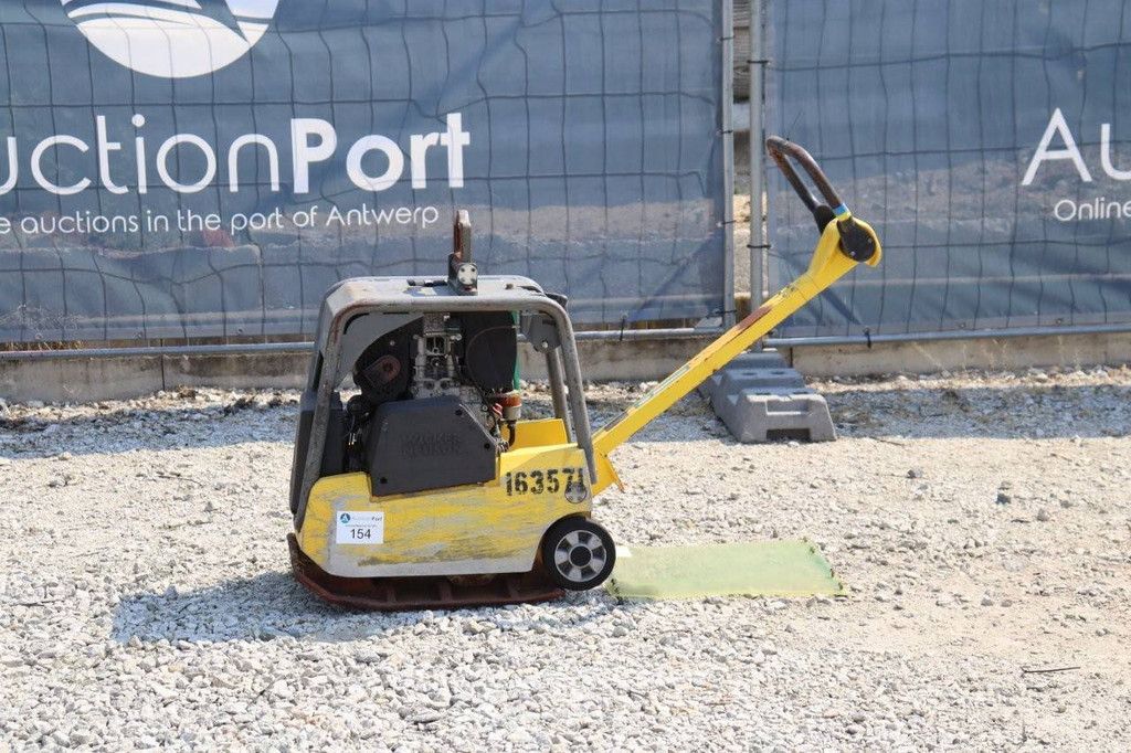 Vibrating plate Wacker Neuson DPU 3050He Diesel 2010