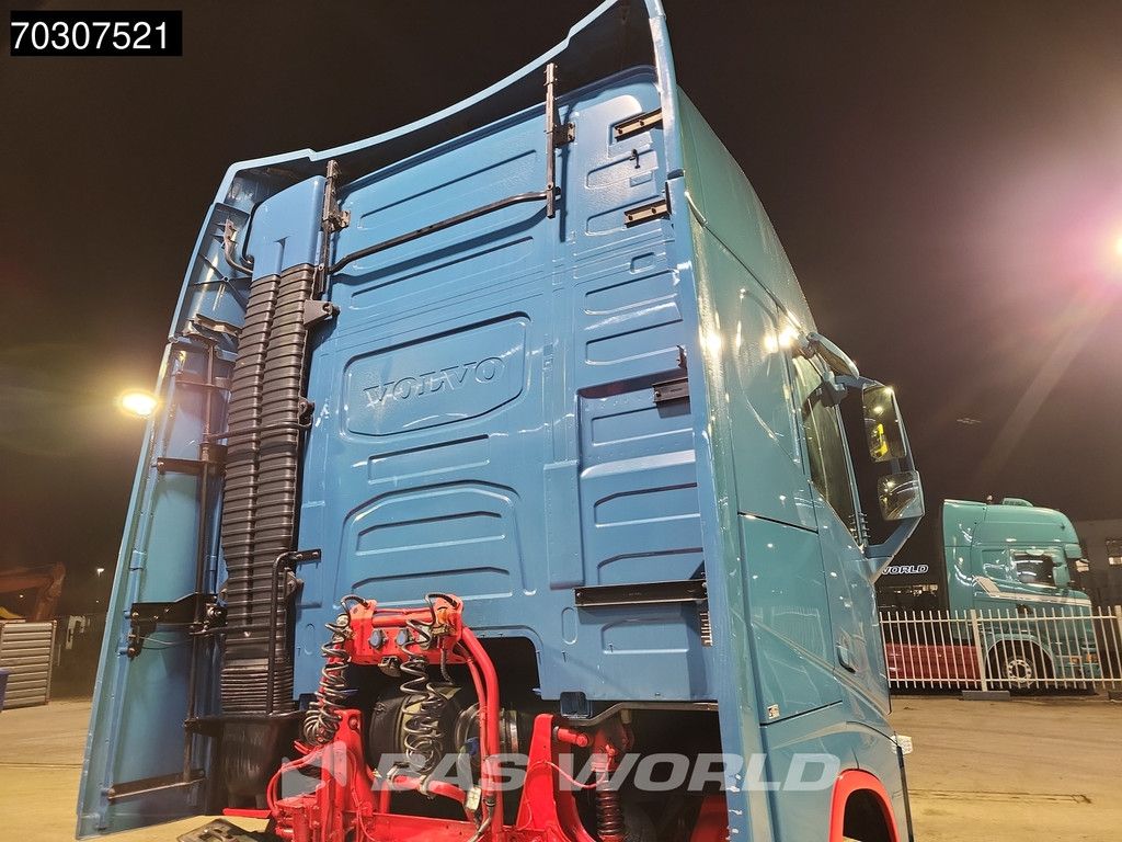 Volvo FH 500 4X2 XL Mega 2xTanks Alcoa's VEB+