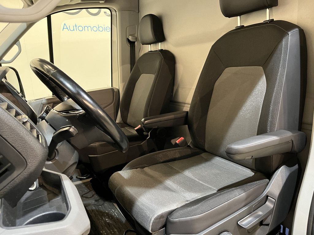 Man TGE 50 2.0 L2H1 180 PK DL DSG Automaat / Euro 6 / Trekhaak 3500 KG / Airco / Cruise Control / Camera / CarPlay / Navigatie / 83.000 KM !!